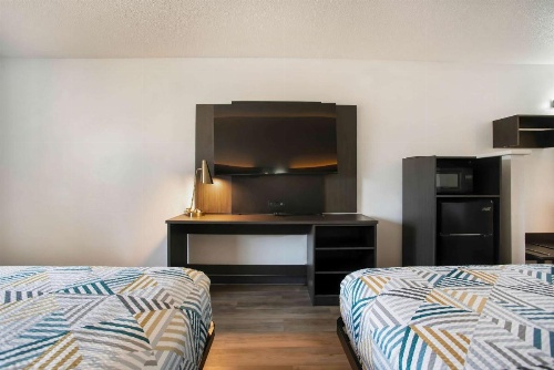 Motel 6-Bend, OR image 11