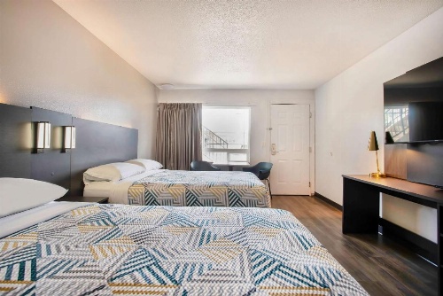 Motel 6-Bend, OR image 12