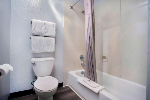 Motel 6-Bend, OR image 22
