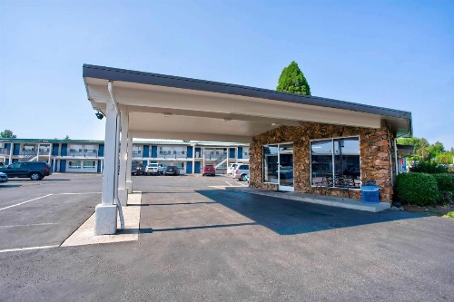 Motel 6-Bend, OR image 29