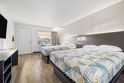 Motel 6-Bend, OR image 9